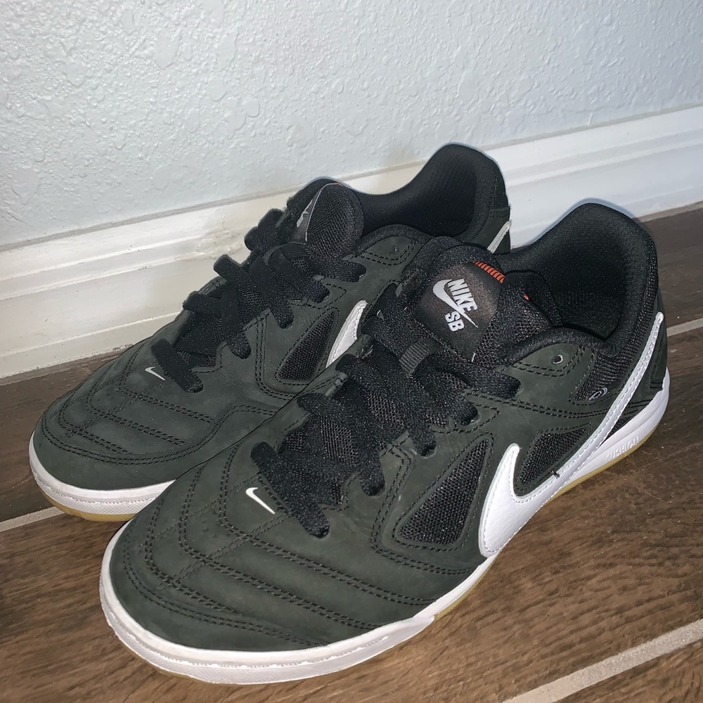 Nike SB Gato